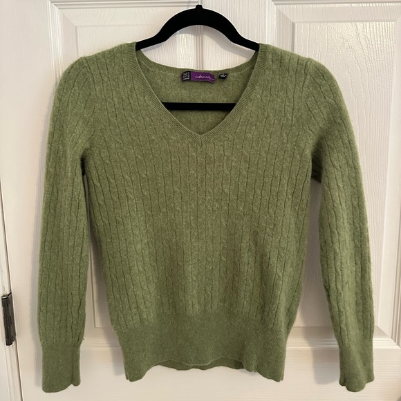 Saks Cashmere Sweater - Picture 2 of 5